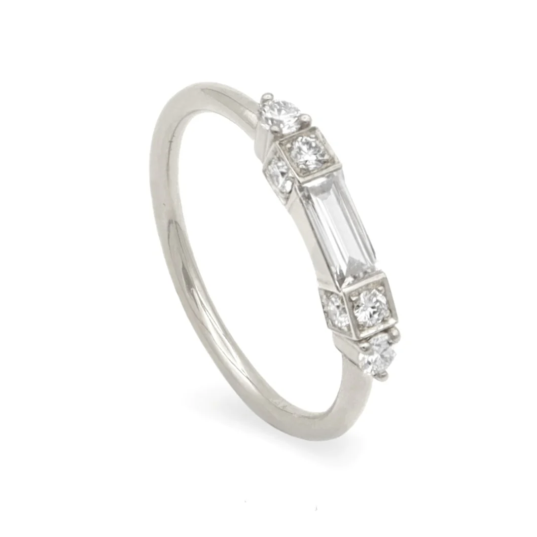 Lisa Ring • White Diamond • White Gold - Image 2