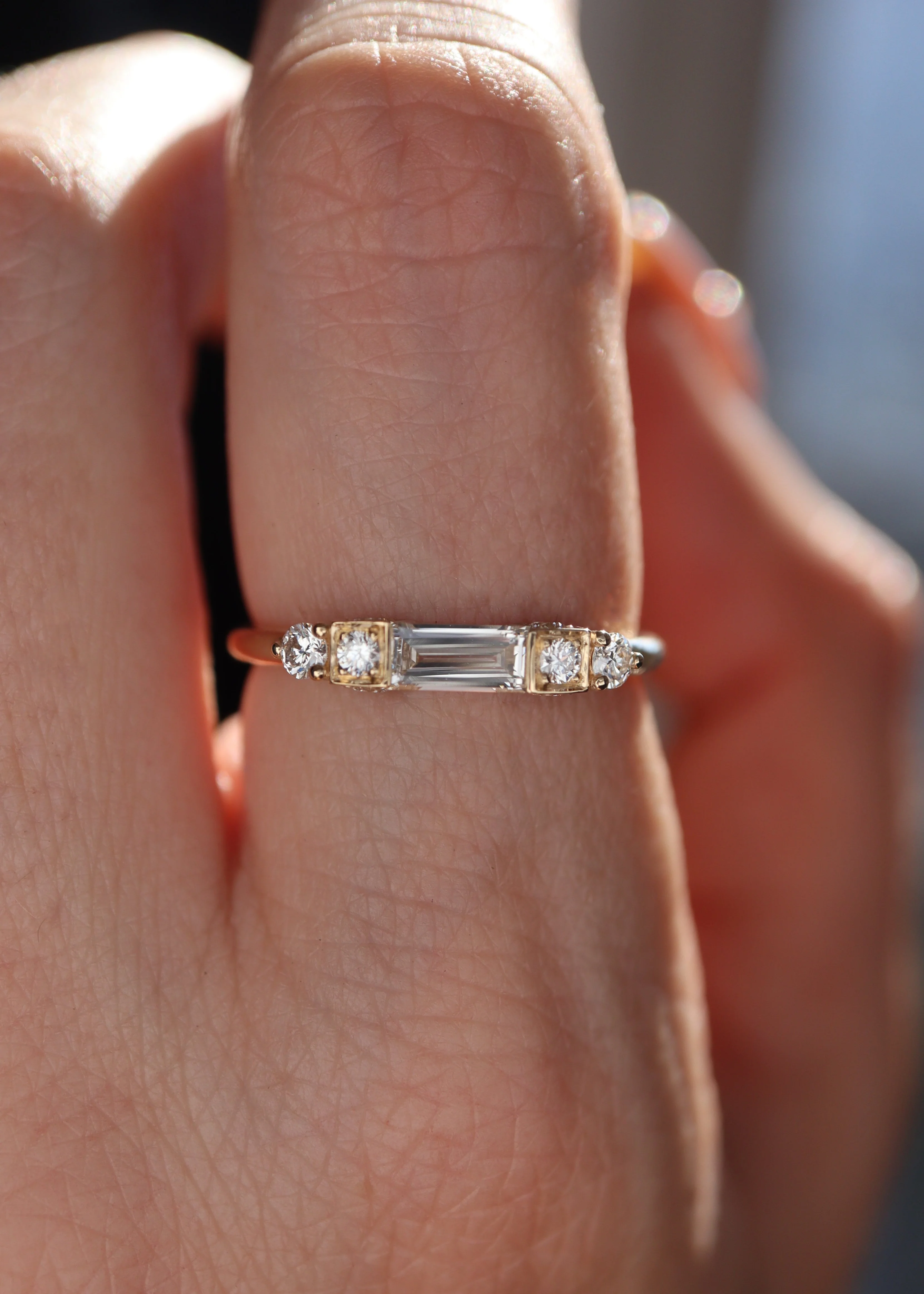 Lisa Ring • White Diamond • Yellow Gold - Image 5