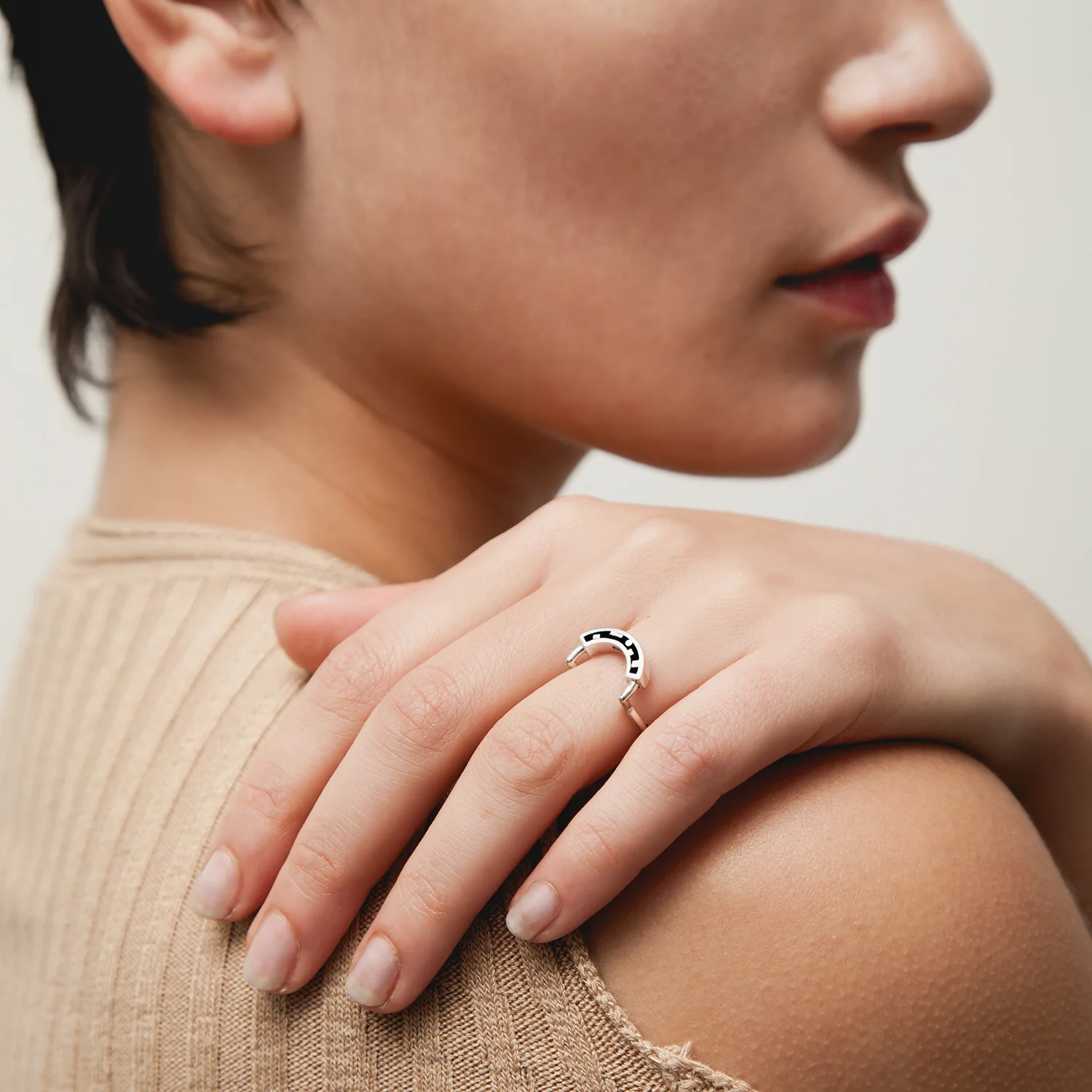 Pacis Ring • Silver • Mosaic Inlay • Black - Image 4